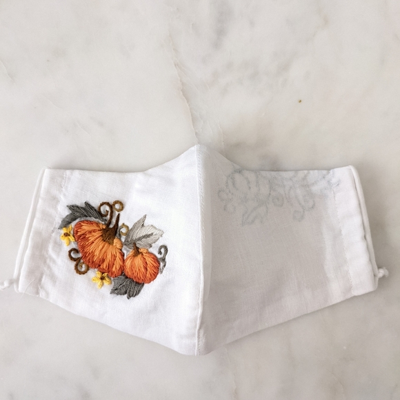 Handmade Embroidered Pocket Filter Face Mask - Picture 2 of 4